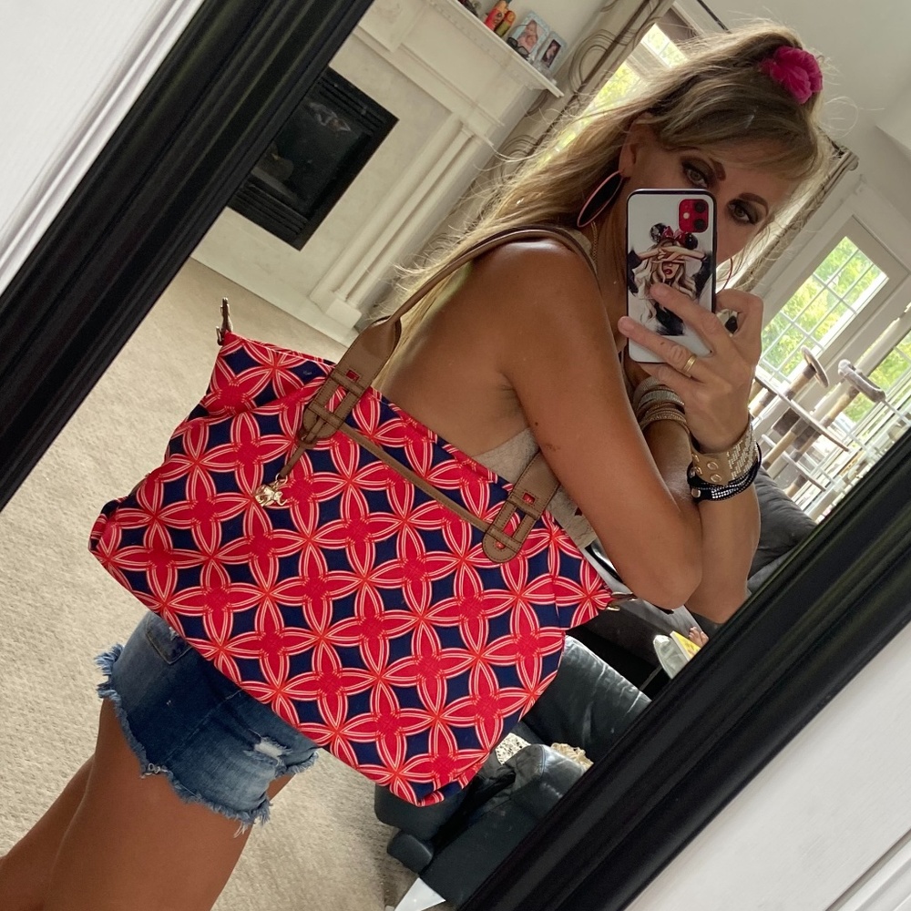 Stella & Dot Floral tote , 19" x 12" , NEW
